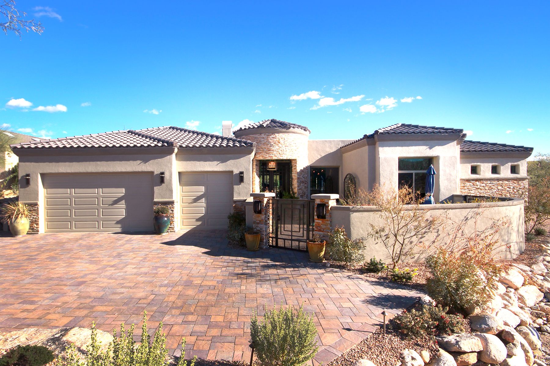 A signature A.F.&nbsp;Sterling home in Tucson